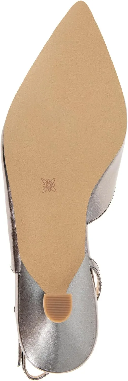 BCBGeneration Women's Kittie Pump