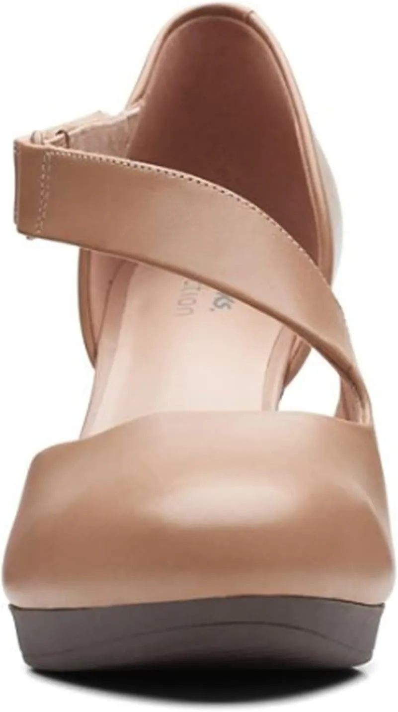 Clarks Women's Ambyr Glow Pump