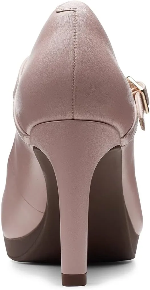 Clarks Women's Ambyr Shine Pump
