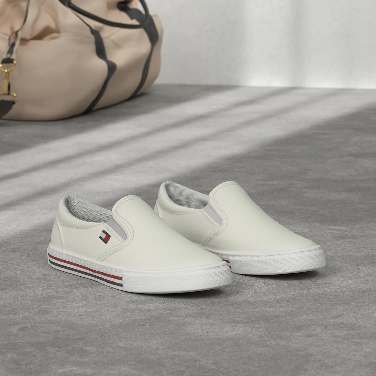 Tommy Hilfiger Women's Lezari Sneaker